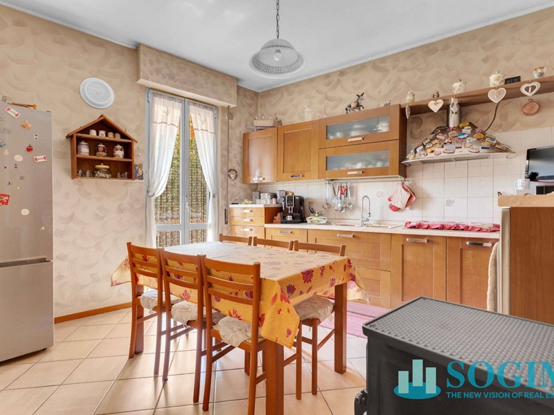 Trilocale in Vendita a Albese con Cassano, 165'000€, 109 m²