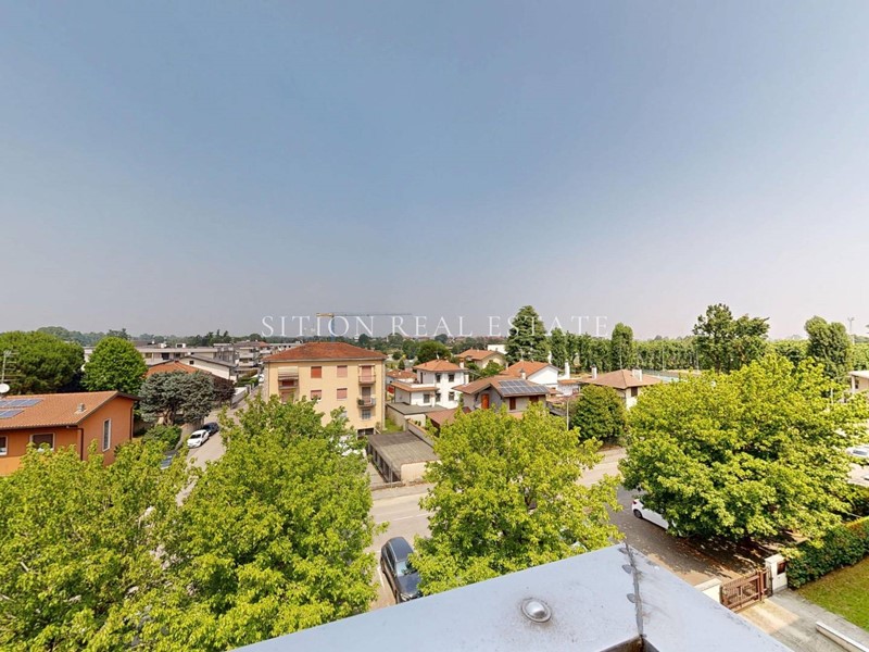 Quadrilocale in Vendita a Parabiago, 199'000€, 120 m²