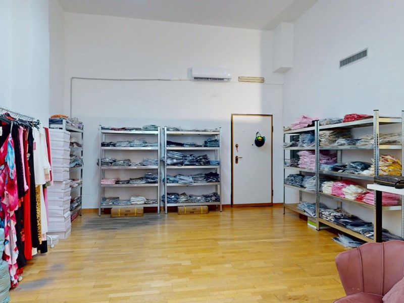Ufficio in Vendita a Napoli, 179'000€, 103 m²