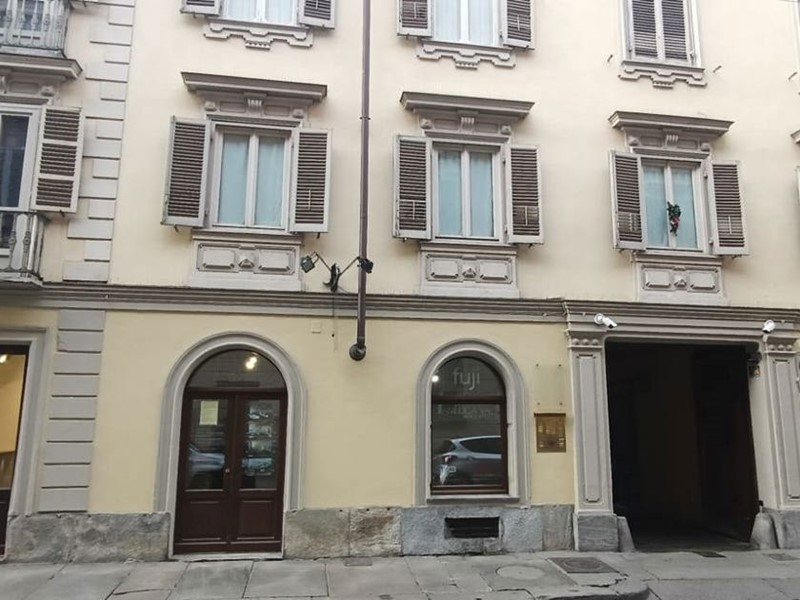 Negozio in Affitto a Torino, 800€, 40 m²