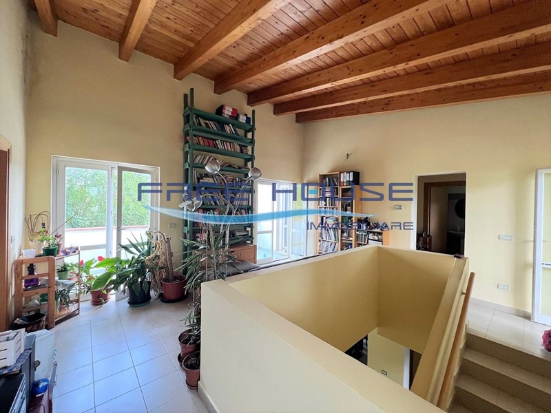 Casa Indipendente in Vendita a Cervia, 320'000€, 278 m²