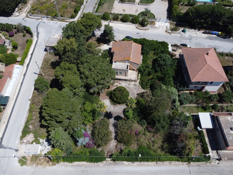 Villa in Vendita a Modica, zona SORDA PERIFERIA, 275'000€, 140 m², con Box