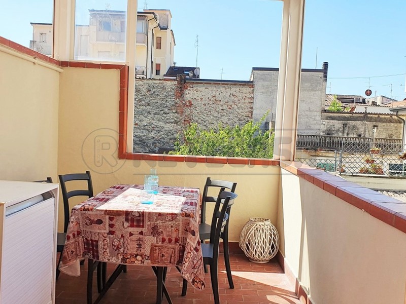 Casa Indipendente in Affitto a Viareggio, zona centro, 900€, 90 m², arredato