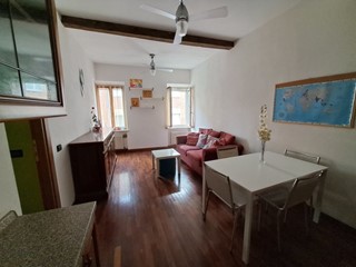 Bilocale in Vendita a Parma, zona Parma Centro, 148'000€, 56 m²