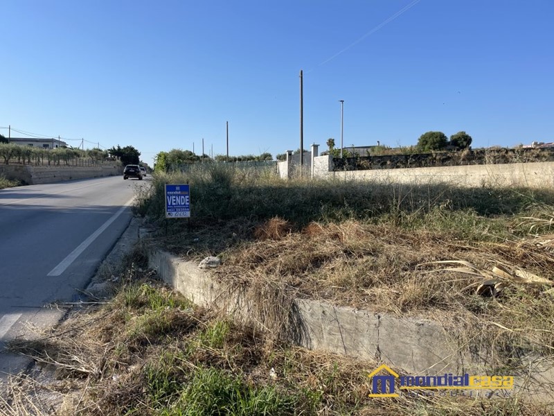 Terreno edificabile in Vendita a Pachino, 220'000€, 12632 m²