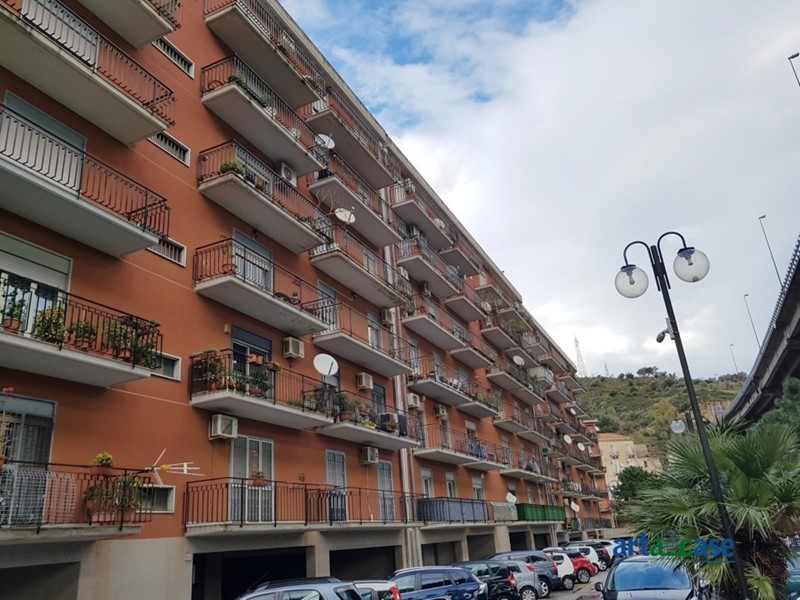 Quadrilocale in Vendita a Messina, 125'000€, 126 m²