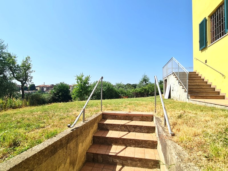 Casa Indipendente in Vendita a Palaia, 225'000€, 120 m²