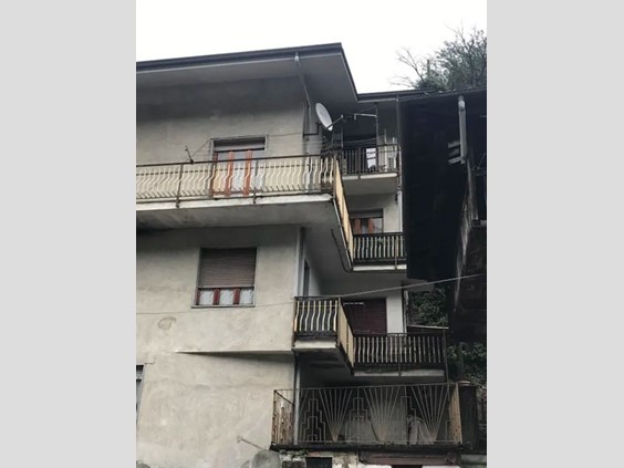 Appartamento in Vendita a Locana, 12'000€, 119 m²