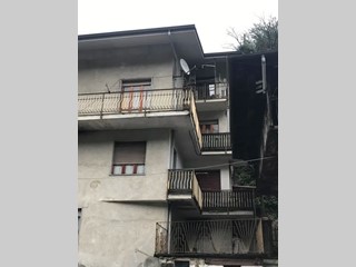 Appartamento in Vendita a Locana, 12'000€, 119 m²