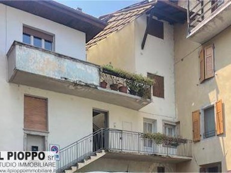 Casa Indipendente in Vendita a Aldeno, 209'000€, 400 m²