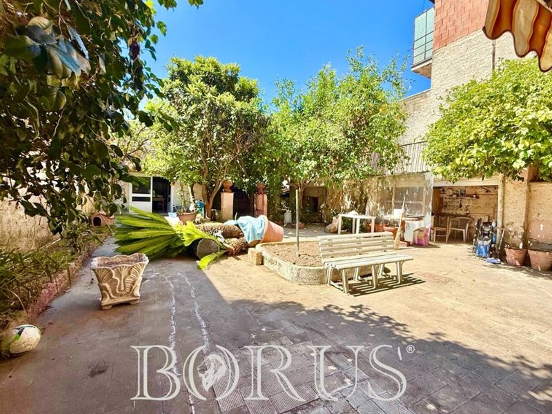 Casa Indipendente in Vendita a Casal di Principe, 120'000€, 320 m²