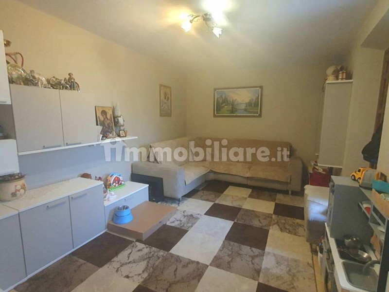 Casa Indipendente in Vendita a Lucca, zona Montuolo, 175'000&euro;, 130 m², arredato