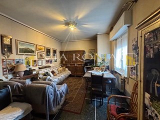 Quadrilocale in Vendita a Lucca, zona Sant'Anna, 210'000€, 110 m², arredato