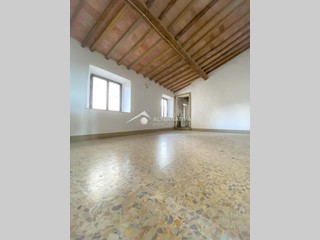 Bilocale in Vendita a Castelnuovo di Val di Cecina, zona Sasso Pisano, 33'000€, 52 m²
