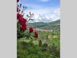 Appartamento in Vendita a Carro, zona Ziona, 79'000€, 165 m², arredato