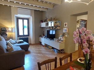 Quadrilocale in Vendita a Pistoia, 193'000€, 99 m²