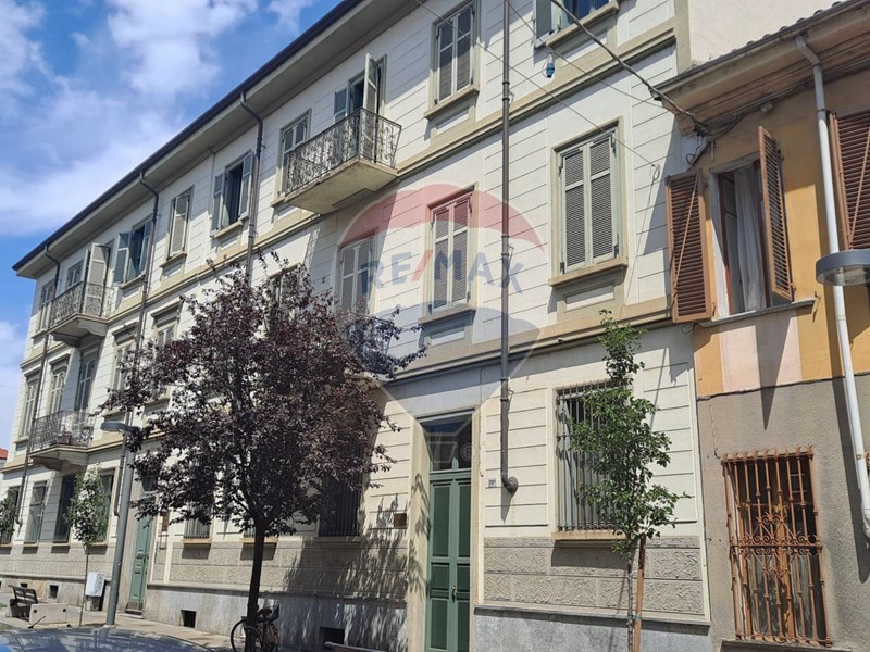 Ufficio in Affitto a Settimo Torinese, 650€, 100 m²