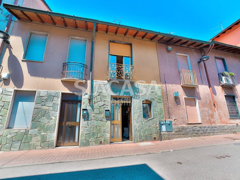 Casa Indipendente in Vendita a Bellusco, 139'000€, 119 m²