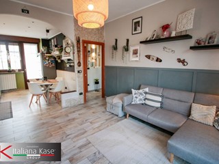 Casa Semi Indipendente in Vendita a Settimo Torinese, 395'000€, 250 m²