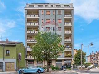 Trilocale in Vendita a Bollate, 168'000€, 80 m²