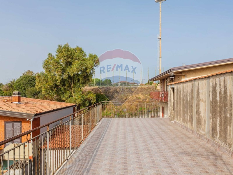 Attico in Vendita a San Giovanni la Punta, 60'000€, 133 m²