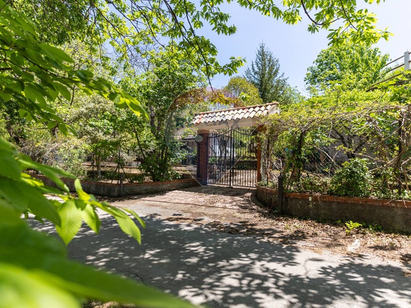 Villa in Vendita a Castelmola, 90'000€, 70 m²