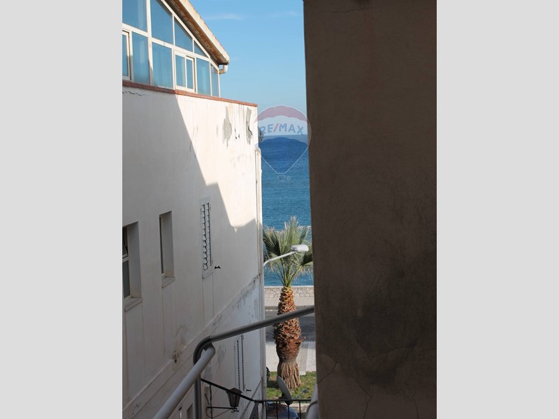Monolocale in Vendita a Giardini Naxos, 120'000€, 60 m²