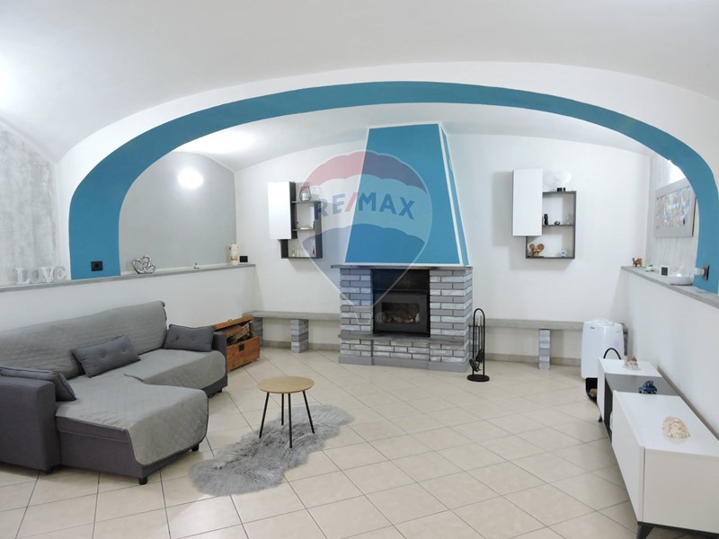 Casa Semi Indipendente in Vendita a Rubiana, 99'000€, 105 m²