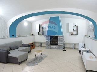 Casa Semi Indipendente in Vendita a Rubiana, 99'000€, 105 m²