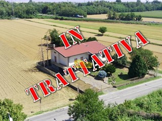 Villa in Vendita a Brembate, 309'000€, 293 m²