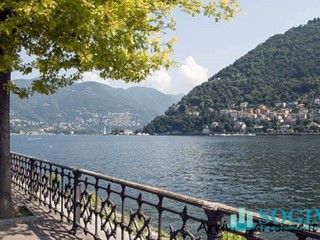 Magazzino in Vendita a Como, 298'000€, 1120 m²