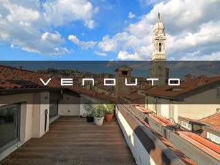 Attico in Vendita a Bergamo, 1'050'000€, 226 m²
