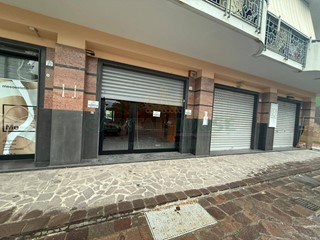 Immobile commerciale in Vendita a Mercato San Severino, 90'000&euro;, 48 m²