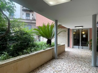 Ufficio in Affitto a Milano, 4'200€, 100 m²