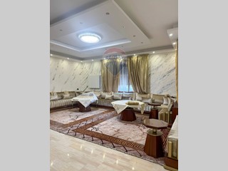 Quadrilocale in Vendita a Capriate San Gervasio, 275'000€, 232 m²