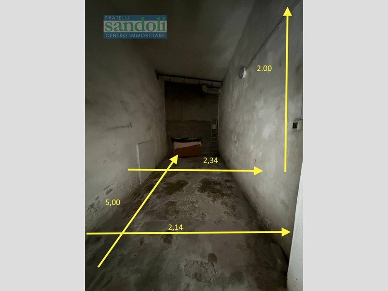 Box in Affitto a Vercelli, 10 m²