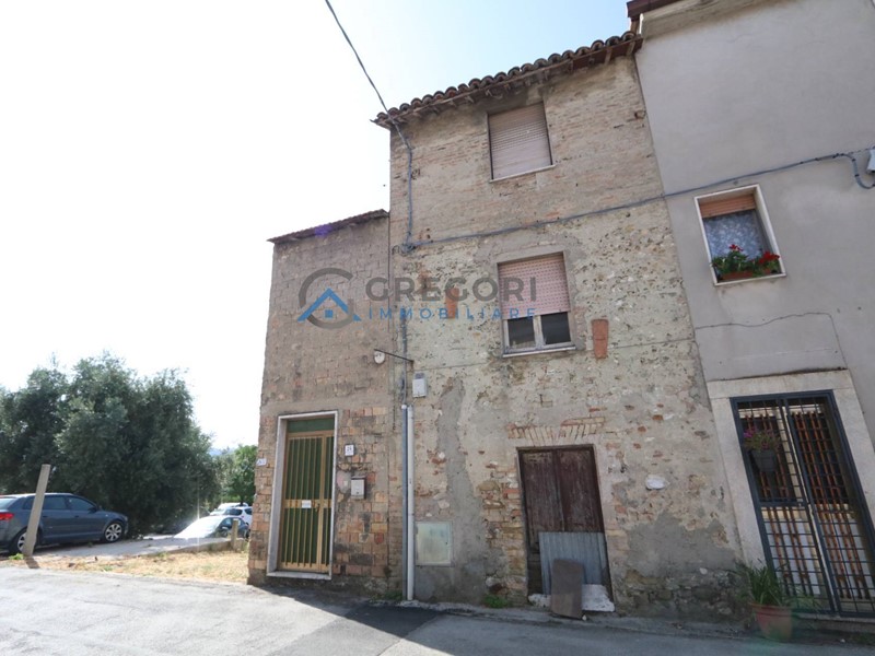 Casa Semi Indipendente in Vendita a Spinetoli, 32'000€, 110 m²