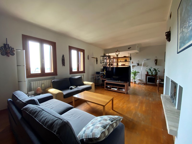 Villa bifamiliare in Vendita a Este, 285'000€, 200 m²