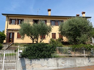 Villa bifamiliare in Vendita a Este, 285'000€, 200 m²