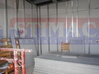 Ufficio in Affitto a Arzano, 450€, 30 m²