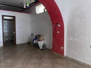 Negozio in Vendita a Vicovaro, 55'000€, 60 m²