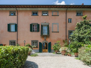 Villa in Vendita a Santa Maria a Monte, 1'450'000€, 1000 m²