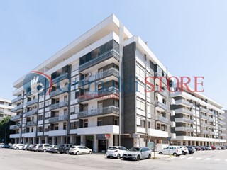 Appartamento in Vendita a Lecce, 600'000€, 310 m², con Box