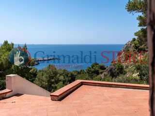 Casa Indipendente in Vendita a Nardò, zona Santa Caterina, 650'000€, 250 m²