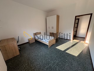 Stanza in Affitto a Novara, zona Sant'Antonio, 400€, 95 m², arredato