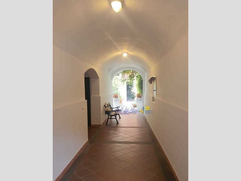 Ufficio in Affitto a Parma, 300€, 23 m²