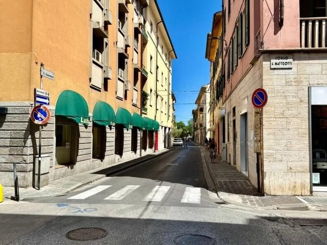 Negozio in Vendita a Pontedera, 61'000€, 34 m²