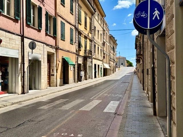 Negozio in Vendita a Pontedera, 58'000€, 35 m²