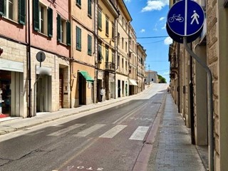 Negozio in Vendita a Pontedera, 58'000€, 35 m²