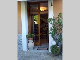 Casa Semi Indipendente in Vendita a Castelnuovo Magra, 195'000€, 80 m², arredato